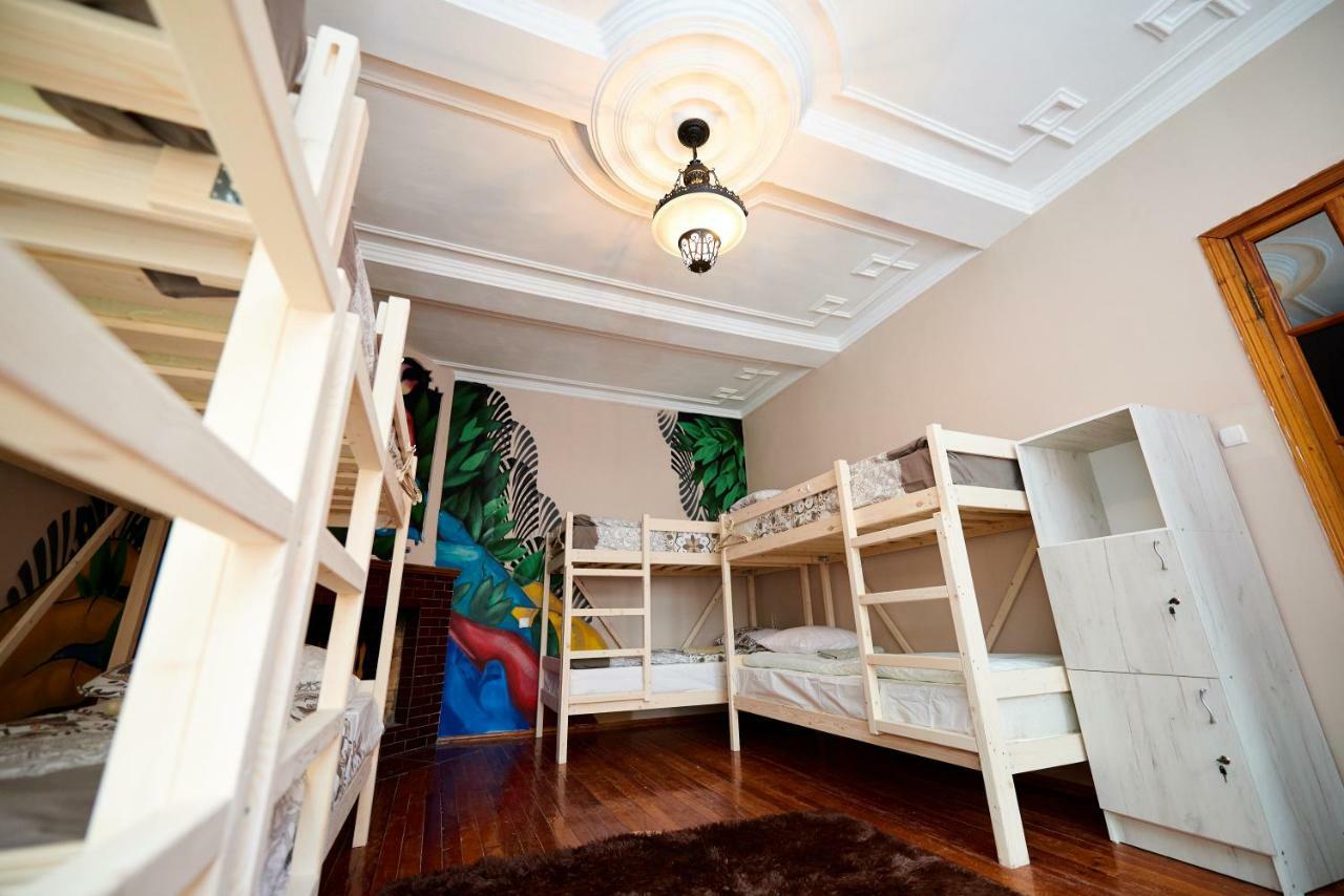 Wanderlust Hostel 阿拉木图 外观 照片