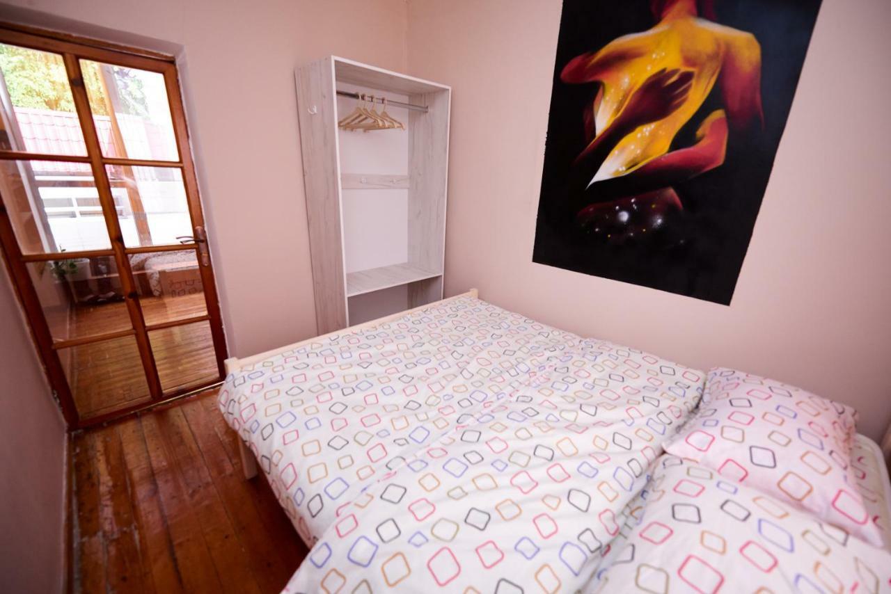 Wanderlust Hostel 阿拉木图 外观 照片